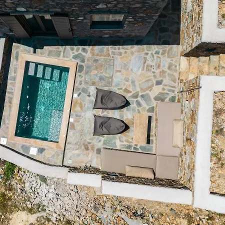 Апартаменты Petrias Pool House