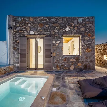 Petrias Pool House