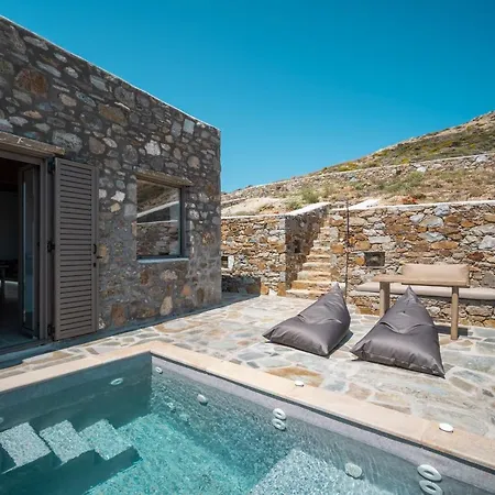 Petrias Pool House