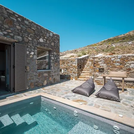 Petrias Pool House
