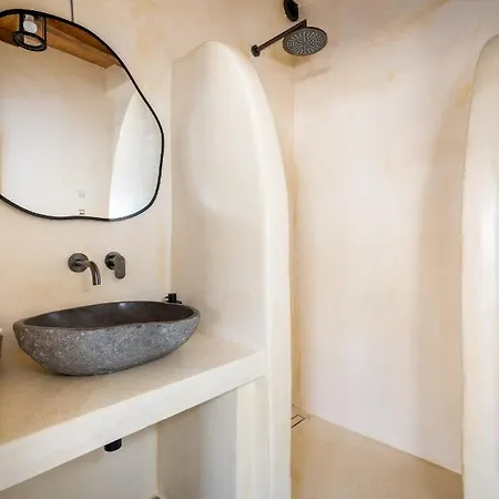 Petrias Pool House Apartment Serifos Town