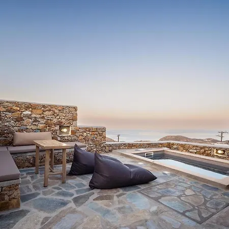 Petrias Pool House Apartment *