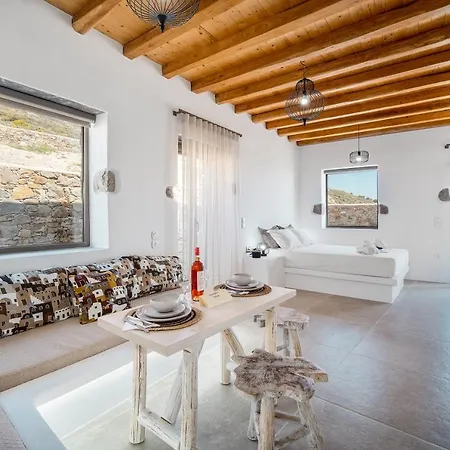 Petrias Pool House Apartment Serifos Town