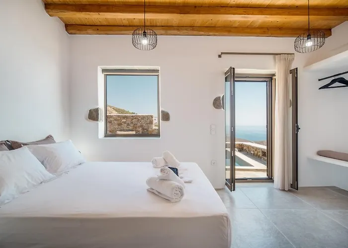 Petrias Pool House Apartment