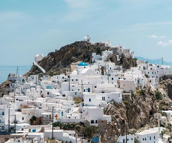 Apartment Petrias Pool House Serifos Town