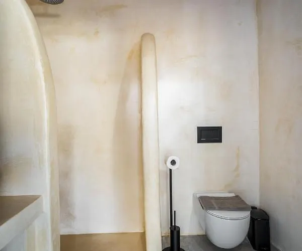 Petrias Pool House Apartment