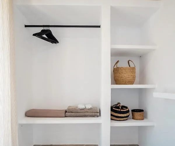 Petrias Pool House * Serifos Town